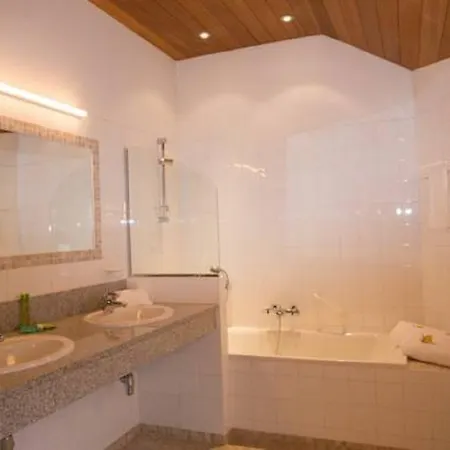Domaine Du Moulin D'Eprave Hotel